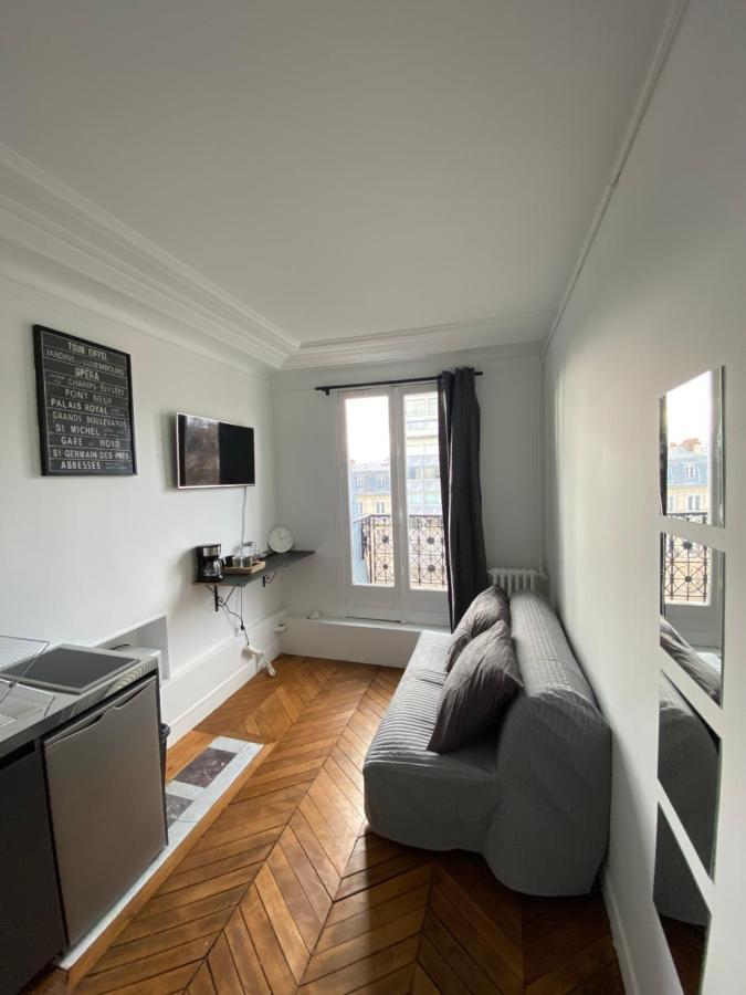 The Eiffel Tower Room Párizs Kültér fotó